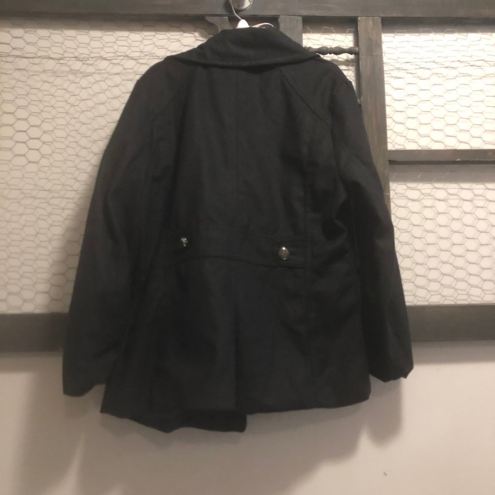 Yoki Black Jacket - Picture 4 of 5